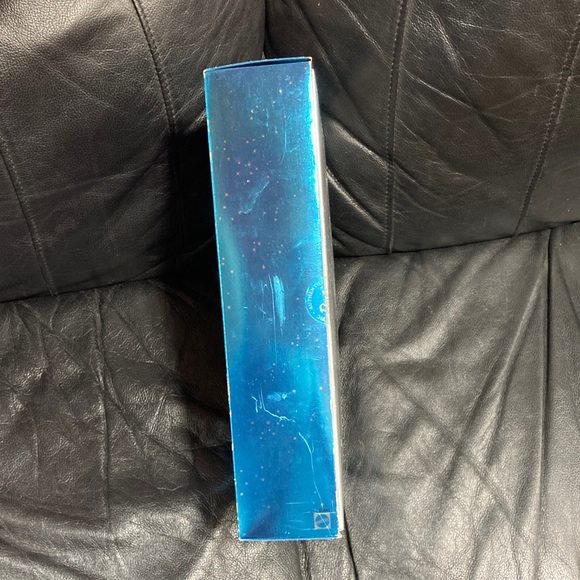 2001 Barbie - Picture 4 of 8